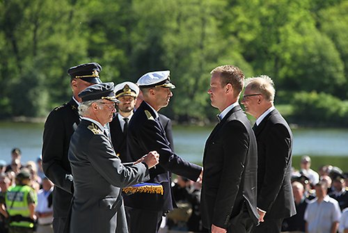 Vid medaljeringen under veterandagsceremonin.