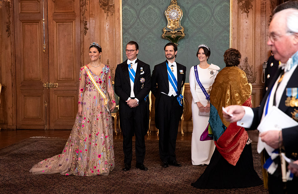 Kronprinsessparet och Prinsparet vid hälsningsceremonin. 