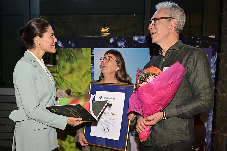 Åsa och Mats Ottosson tilldelades utmärkelsen Årets Pandabok 2023.