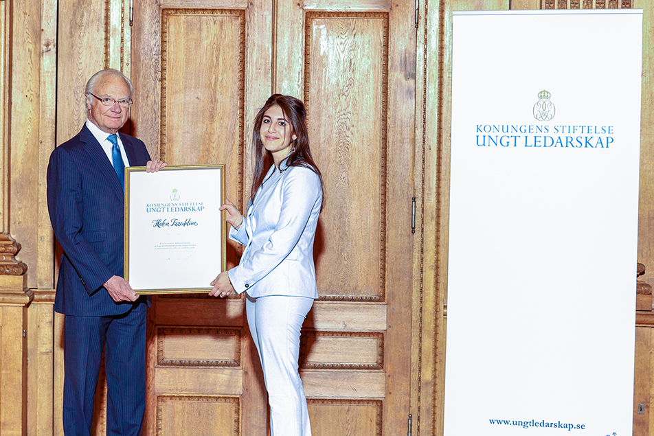 Helen Izzeddine fick ta emot utmärkelsen för sitt arbete med ungdomssatsningar i miljonprogramsområden. F