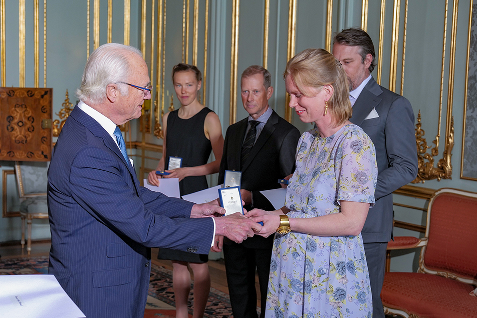 Maja Reichard received HM The King's Medal for outstanding contributions within competitive swimming. 