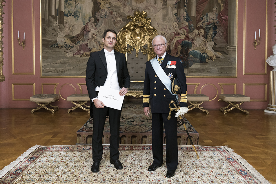Kungen och ambassadör Leopoldo Guardigli från San Marino. 