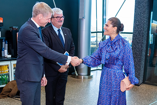 Kronprinsessan besökte de geothermiska kraftverken Hellisheiði, tillsammans med statsrådet Per Bolund och ambassadör Håkan Juholt. 