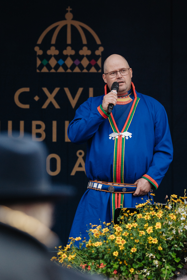 Jörgen Stenberg framförde en jojk under jubileumsprogrammet.