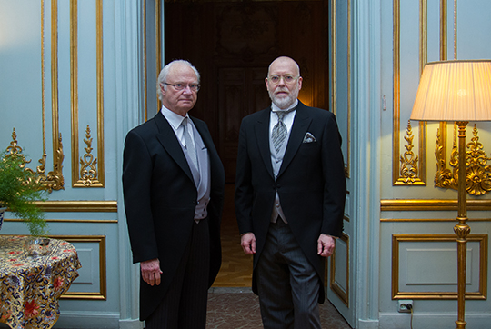 Matti Anttonen, Finlands ambassadör vid avskedsaudiensen hos Kungen i Prinsessan Sibyllas våning. 
