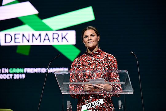 Kronprinsessan håller tal vid Dansk Industris toppmöte.
