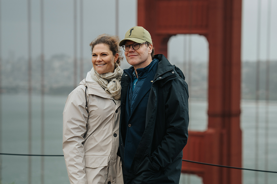 Kronprinsessan och Prins Daniel framför Golden gate-bron i San Francisco.
