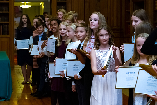 Eleverna från Adolf Fredriks musikklasser i Stockholm vann även förra årets insamlingstävling. 