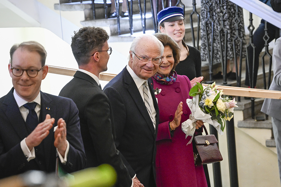 The King and Queen and Minister for Foreign Affairs Tobias Billström visited Gustav Adolf Upper Secondary School in Tallinn. 