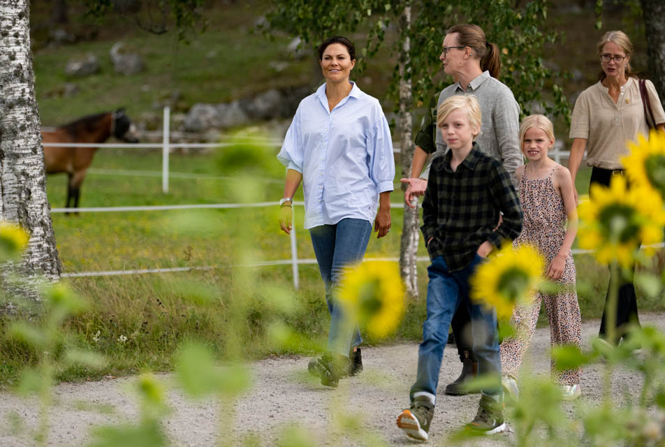 Kronprinsessan besökte Gårdsjö lantbruk i Heby.