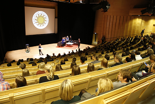 Under samtalet om barns psykiska hälsa som hölls på Karlstad universitet.