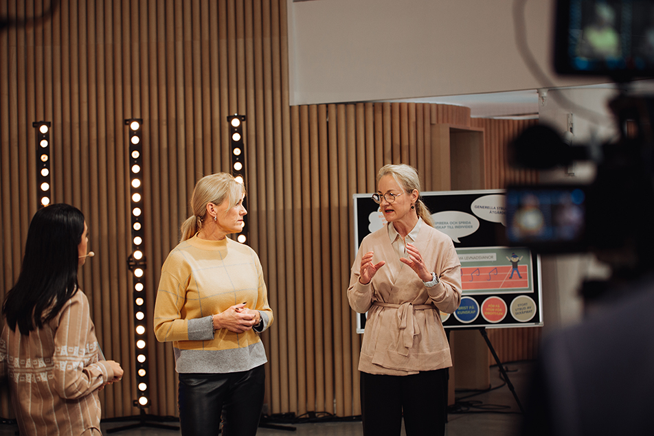Kristina Sparreljung och Ulrika Årehed Kågström, generalsekreterare i Hjärt-lungfonden respektive Cancerfonden.