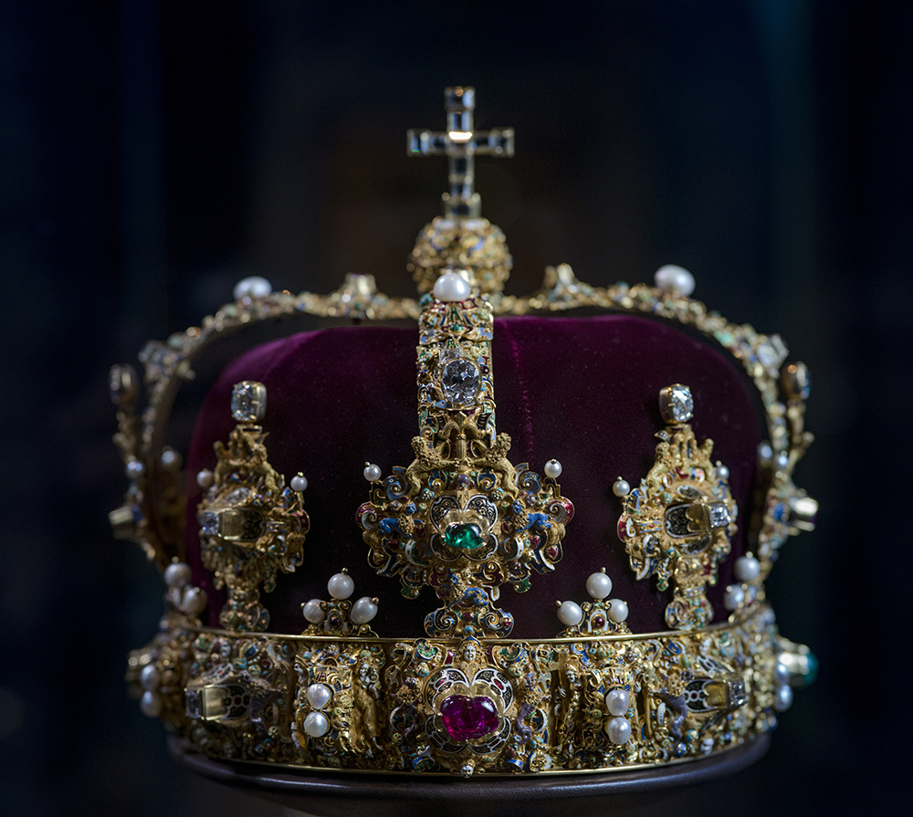 Erik XIV:s krona var senast i ceremoniellt bruk i samband med kungabröllopet 1976.
