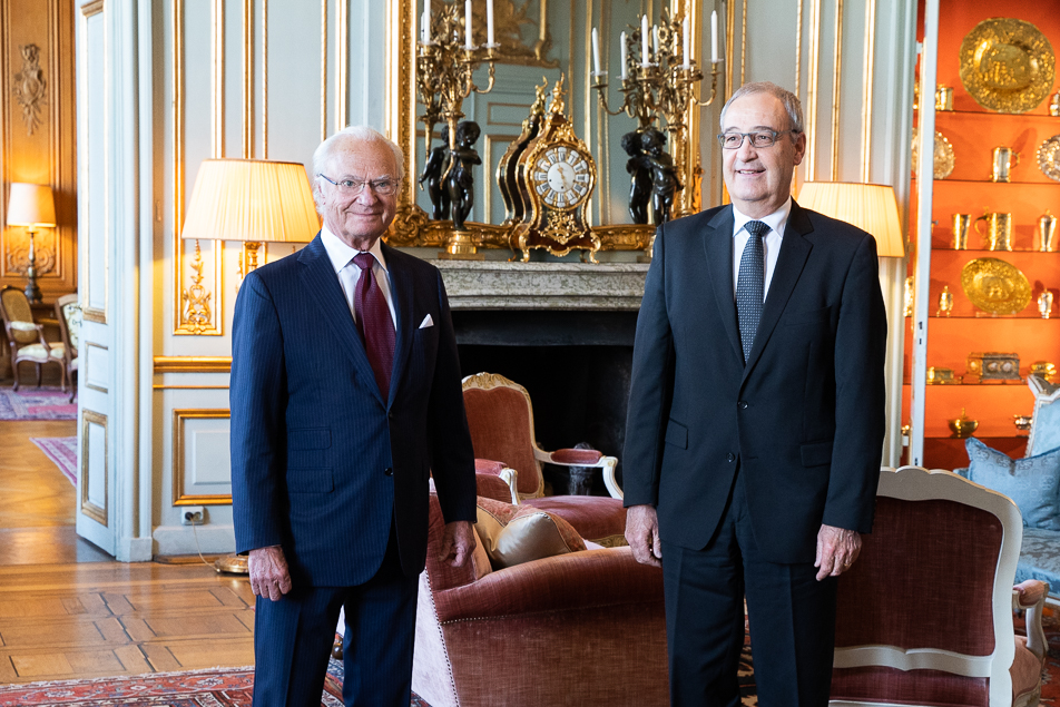Kungen tar emot Schweiz förbundspresident Guy Parmelin i Prinsessan Sibyllas våning på Kungliga slottet. 