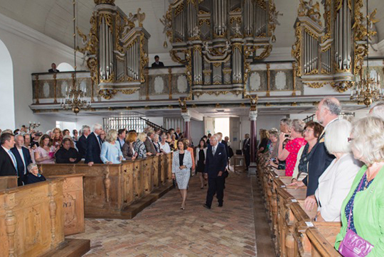 Brukskyrkans orgel som byggdes 1728 av Johan Niclas Cahman är en av Sveriges bäst bevarade barockorglar. 
