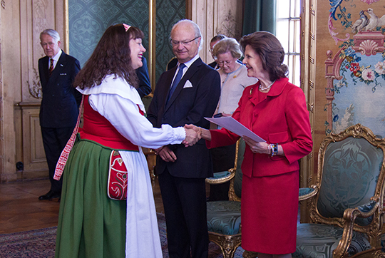 Karin Perers tilldelades H.M. Konungens medalj ”för betydelsefulla insatser inom svenskt samhällsliv”.