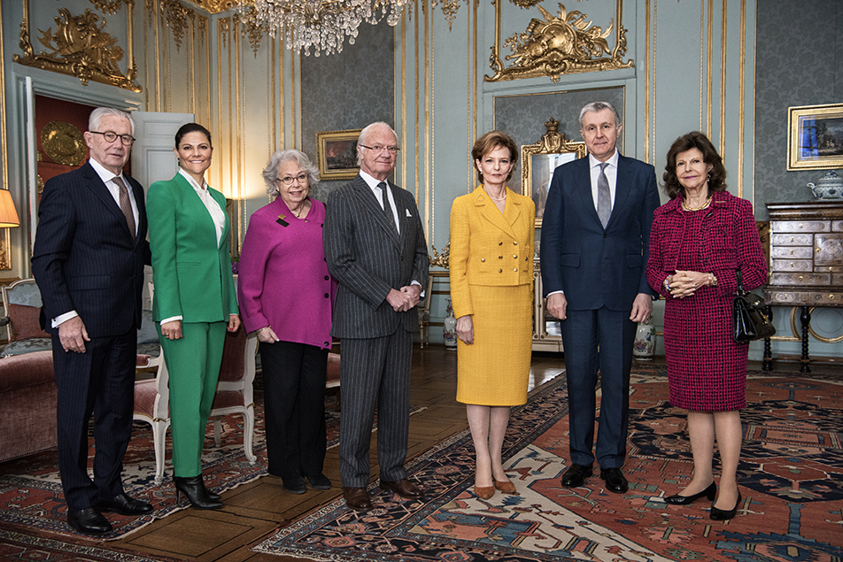 Kungafamiljen tillsammans med Margareta av Rumänien och Prins Radu.