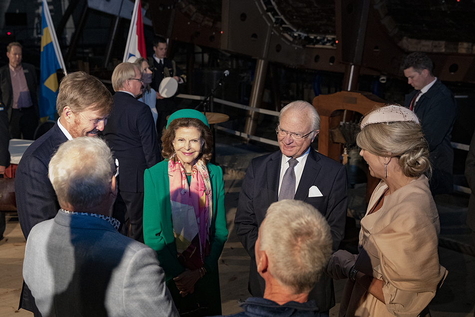 The Kings and Queens during their tour of the Vasa Museum. 