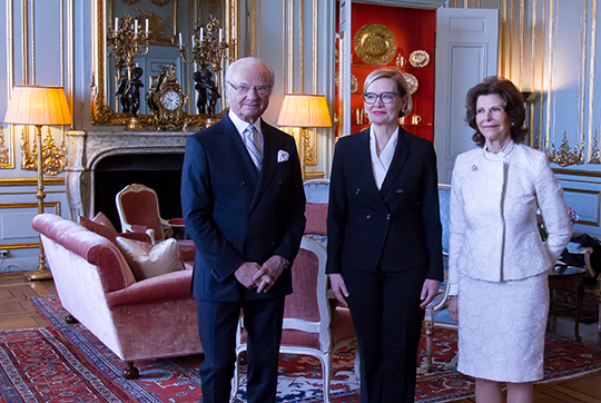 Kungaparet tillsammans med Finlands talman Ms Paula Risikko vid dagens audiens i Prinsessan Sibyllas våning, Kungl. Slottet. 