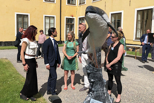 Prins Carl Philip i samtal med miljöminister Karolina Skog, Årets miljöhjälte 2017 Rebecka le Moine samt deltagare vid IUCN:s 70-årsjubileum. 