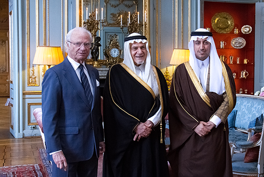 Kungen tillsammans Prins Turki Al Faisal av Saudiarabien och Prins dr. Abdullah Al Saud vid dagens audiens. 
