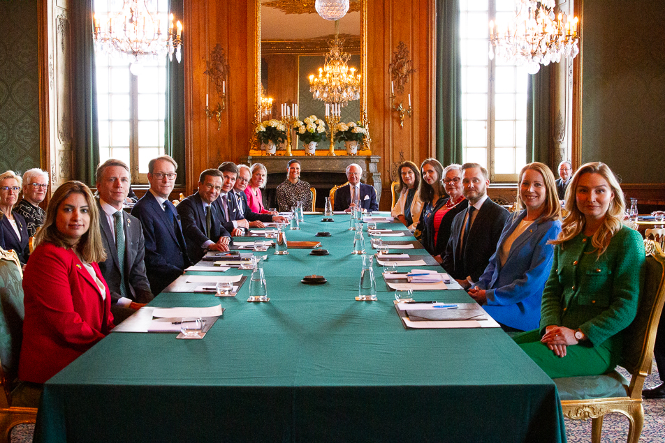 Advisory Council on Foreign Affairs at the Royal Palace. 