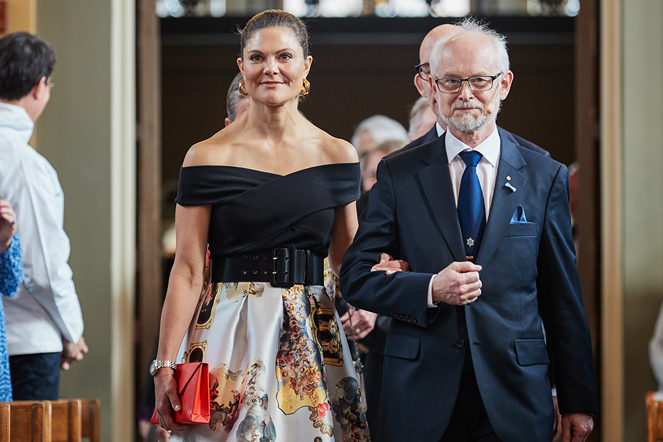 Kronprinsessan och Dan Larhammar, ordförande för Svenska vetenskapsakademien, vid ankomsten till Lunds universitet.