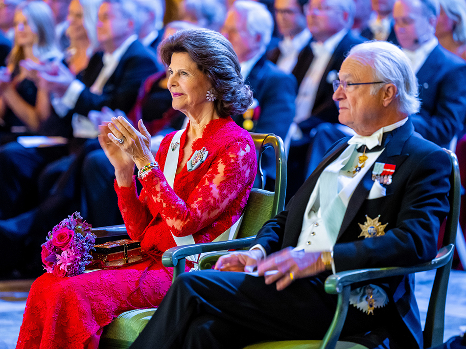 The King and Queen during the formal gathering at Stockholm City Hall. 