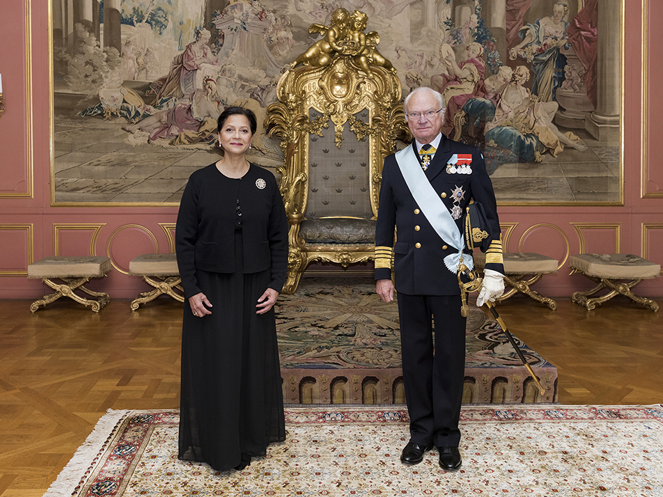 The King with ambassador Lourdes Victoria-Kruse from the Dominican Republic. 