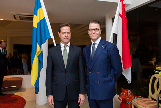 Ambassadör Niclas Kvarnström stod under kvällen värd för en mottagning med anledning av besöket av Prins Daniels Fellowship. 