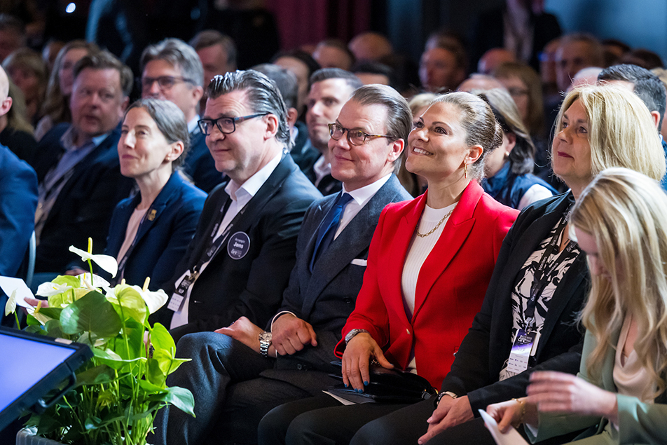 Kronprinsessparet, landshövding Marita Ljung och Jens Edlund, grundare av Åre Business Forum. 