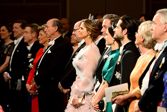 Prinsessan Madeleine, Christopher O'Neill, Prinsessan Sofia och Prins Carl Philip i Konserthuset under Nobelprisutdelningen. 
