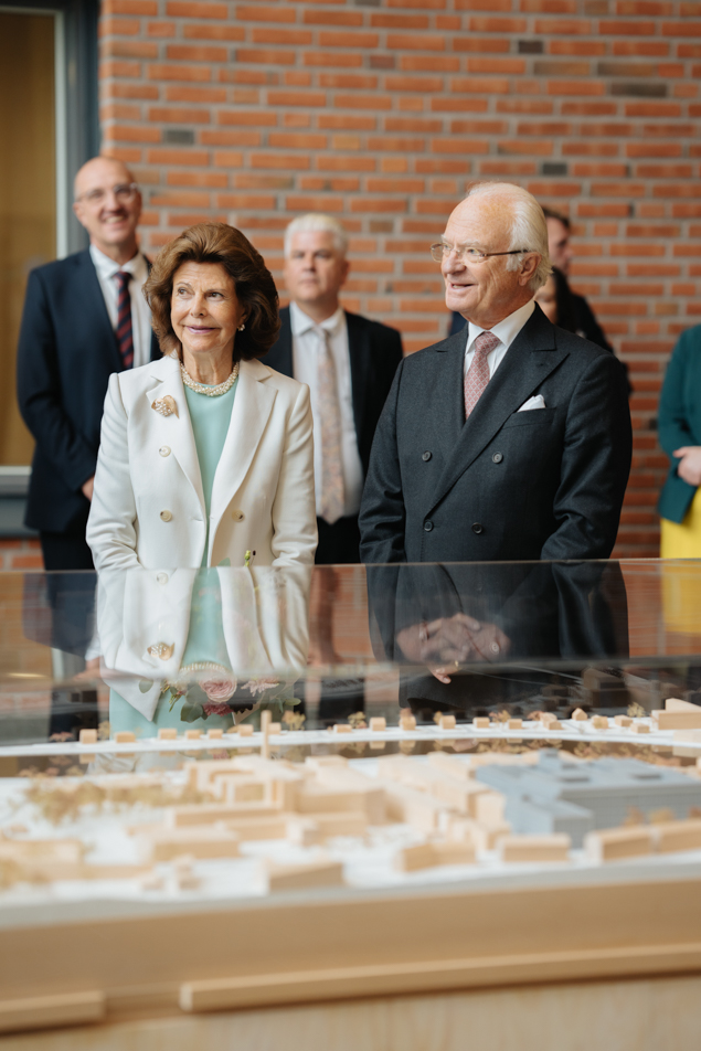 Kungaparet fick ta del av framtidsplanerna för Centralsjukhuset Karlstad.