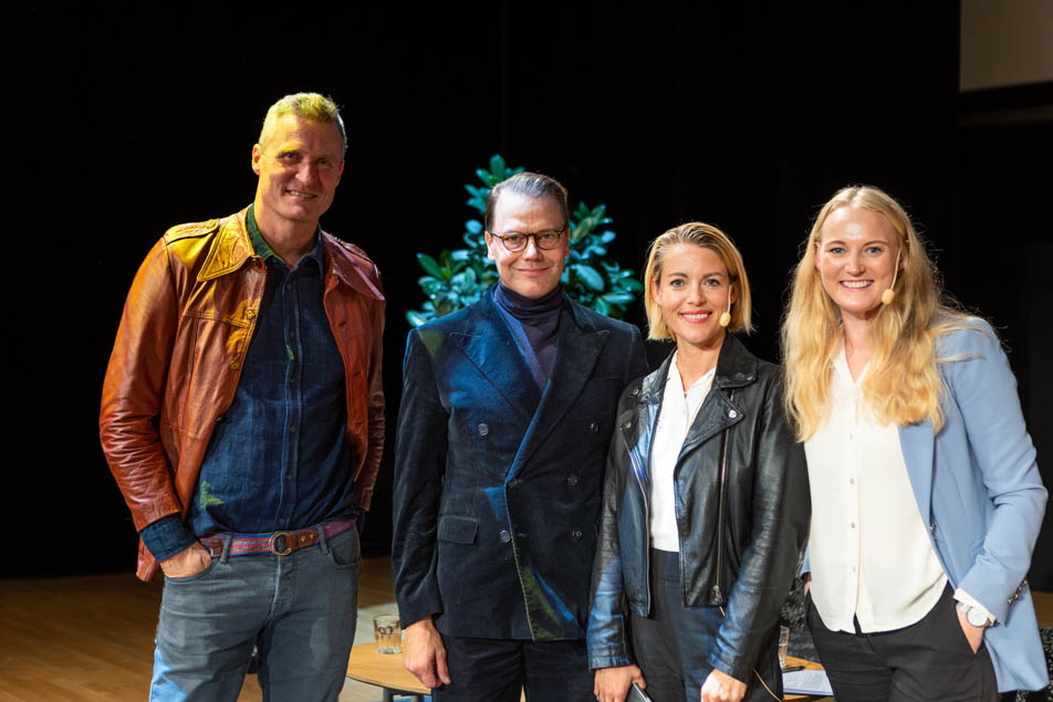 Prins Daniel tillsammans med Jonas Tellander, Sara Wimmercranz och Julia Tollin, moderator.