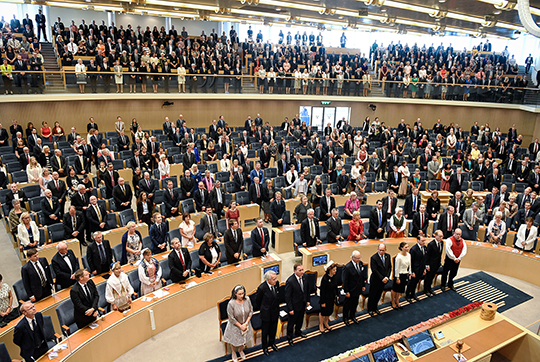Vid öppningsceremonin deltog Kungafamiljen, riksdagsledamöter, regering och inbjudna gäster.