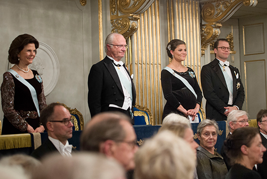 Kungaparet och Kronprinsessparet vid Svenska Akademiens högtidssammankomst i Börshuset.
