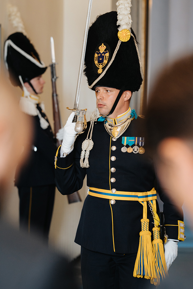 Guard of honour at the Royal Chapel. 