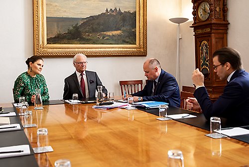 Kungen, Kronprinsessan och Prins Daniel tog emot justitie- och migrationsminister Morgan Johansson. 