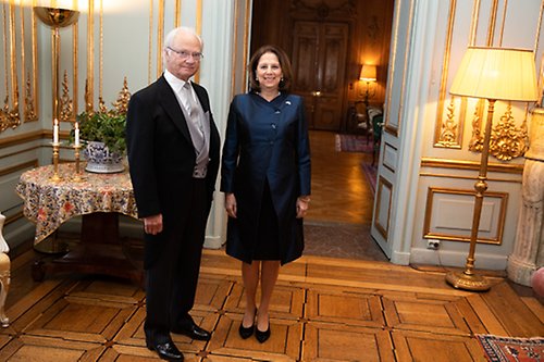 Kungen och Colombias ambassadör Sonia Durán Smela. 