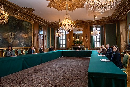 Kungen höll i dag informationskonselj med delar av regeringen på Kungliga slottet.