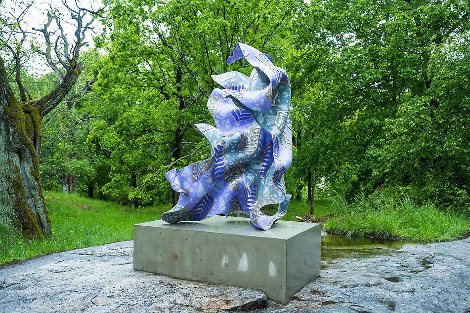 Verket Wind Sculpture in Bronze, av konstnären Yinka Shonibare CBE.