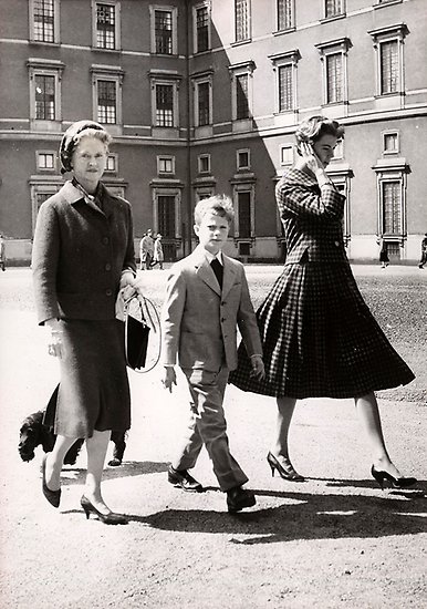 Prinsessan Sibylla, Prinsessan Margaretha och Kronprinsen 1958