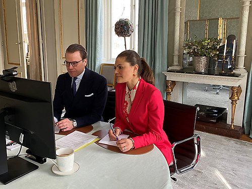 Kronprinsessparet vid mötet med Visit Sweden.