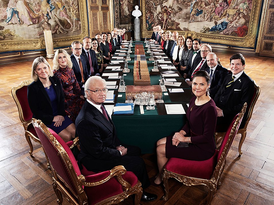 Sitzung zum Regierungswechsel im Königlichen Schloss in Stockholm im November 2021.