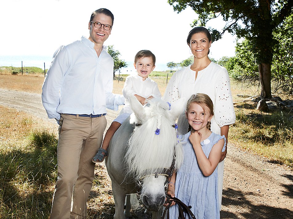 Kronprinsessan med familj på Öland sommaren 2018.