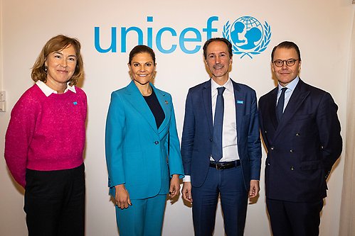 Kronprinsessparet tillsammans med Pernilla Baralt, generalsekreterare för Unicef Sverige och Thomas Davin, direktör för Unicef Office of Innovation. 